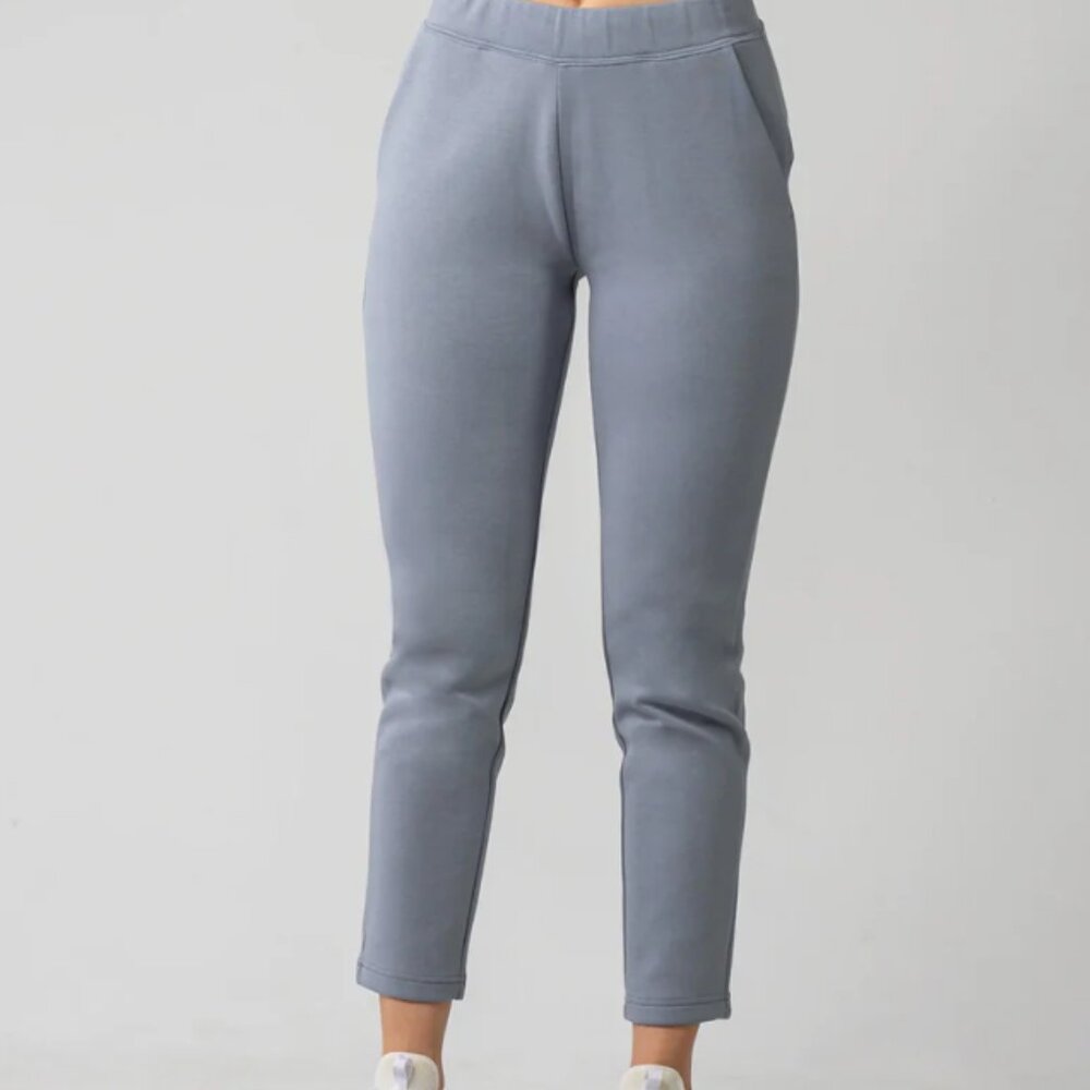 NWT LevelWear Verve Demi Joggers | Pebble Grey | Size Small | Golf Brand